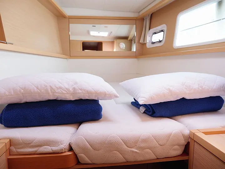 Lagoon 450 - Interior - cabin (photo taken 2019)