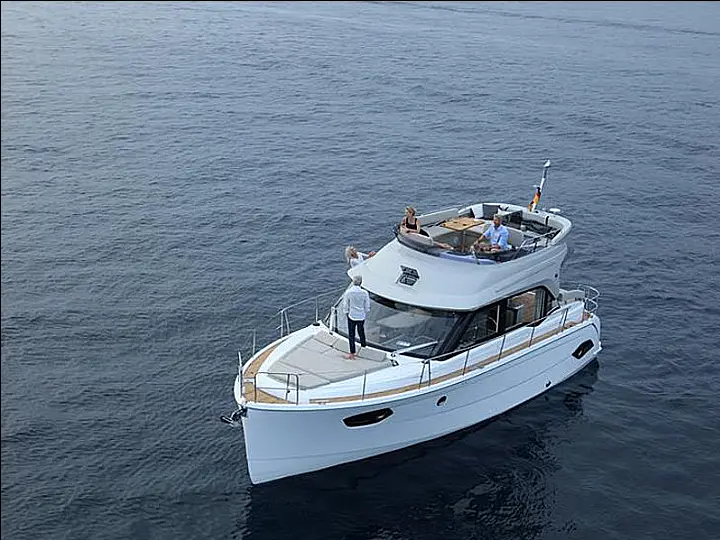 Bavaria E40 Fly - 