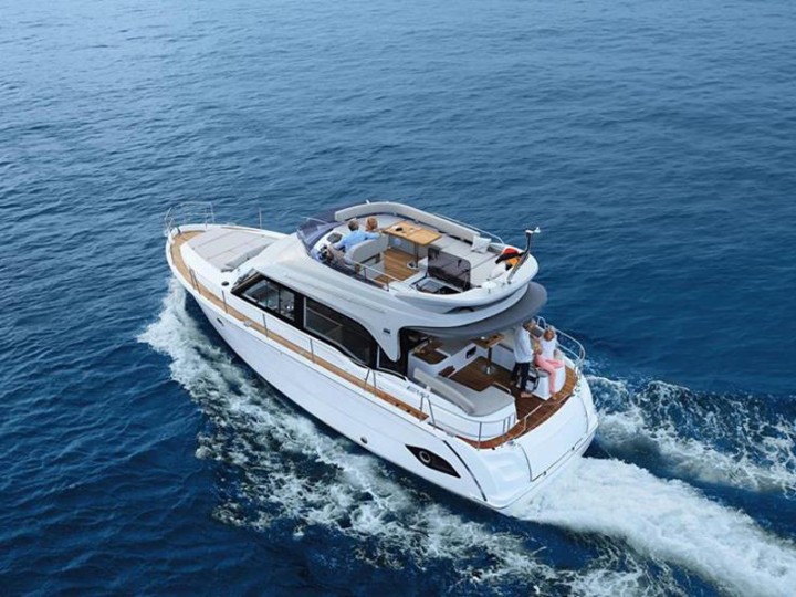 Bavaria E40 Fly - 