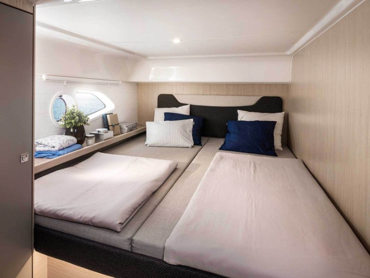 Bavaria E40 Fly - 