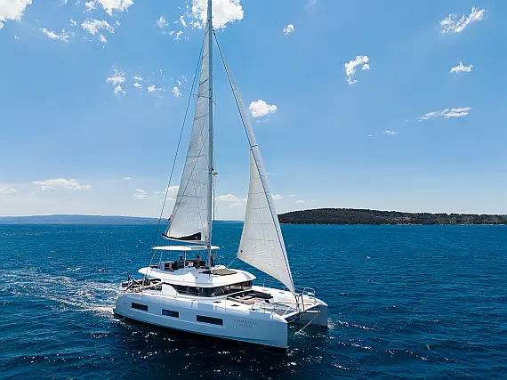 Lagoon 55
