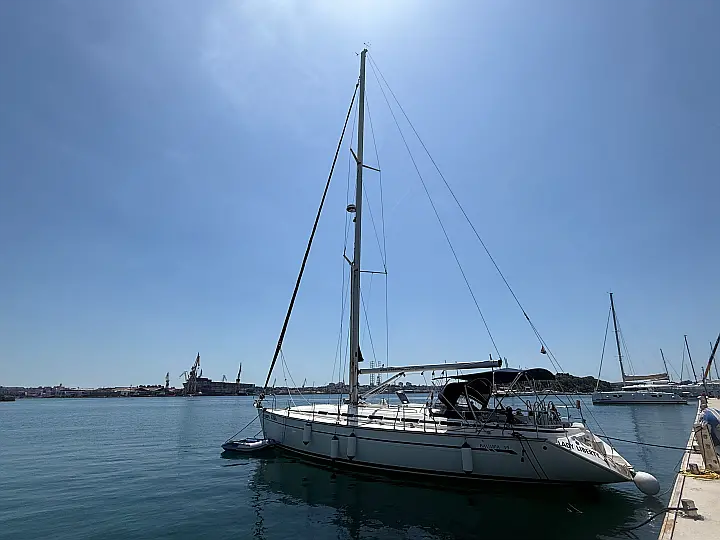 Bavaria 49 - 