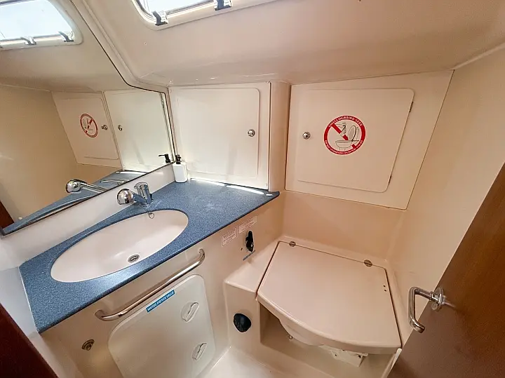 Bavaria 49 - 