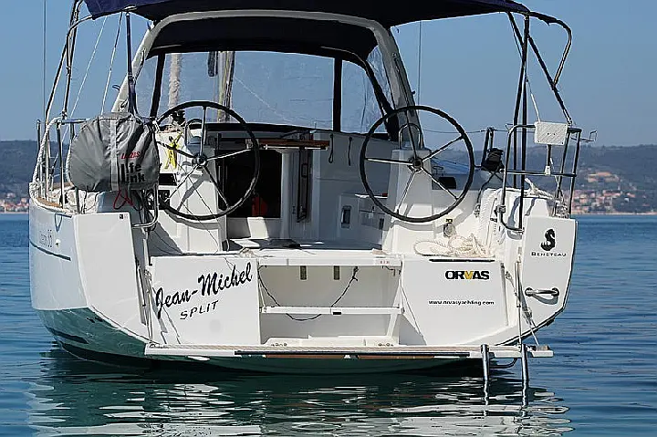 Beneteau Oceanis 35 - 