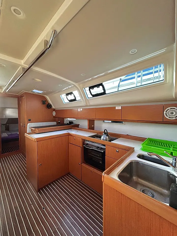 Bavaria Cruiser 51 - 