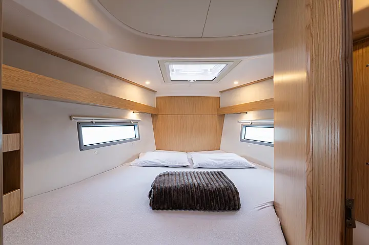 Bavaria C38 - 