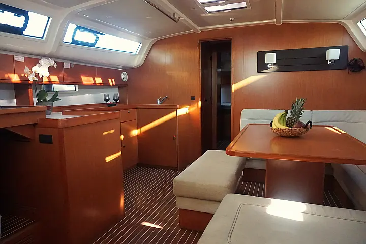 Bavaria Cruiser 51 - 