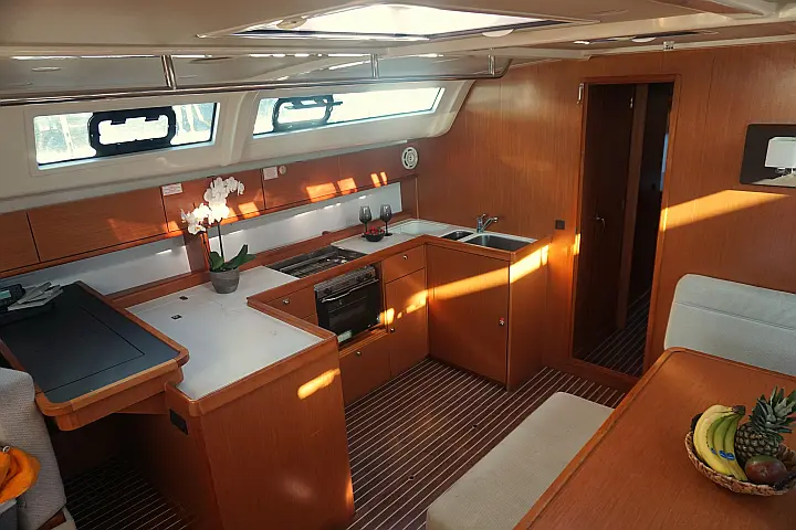 Bavaria Cruiser 51 - 