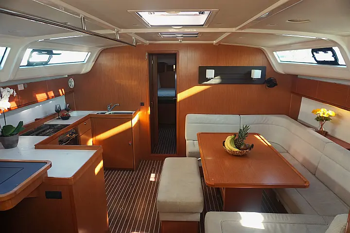 Bavaria Cruiser 51 - 