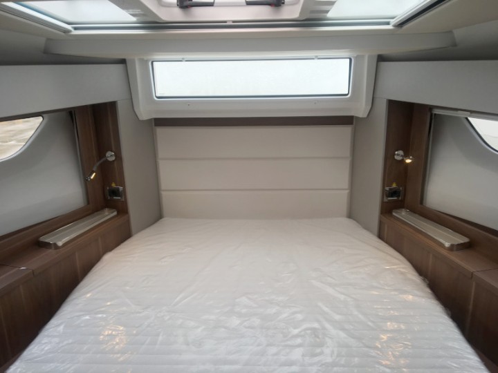 Sealine C390 - 