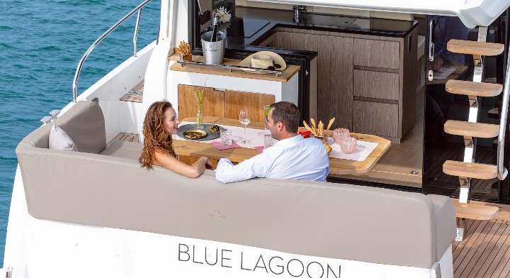 Sealine F430 - 