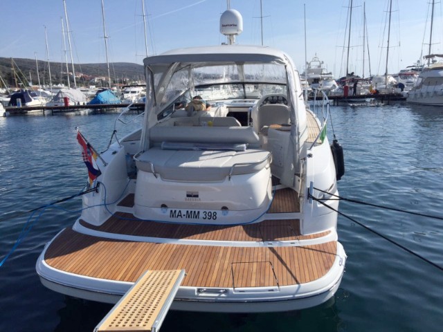 Bavaria S35