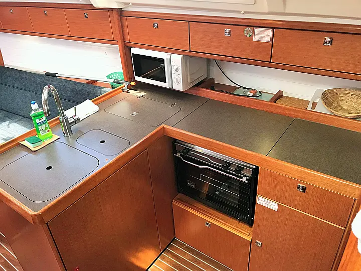 Bavaria Cruiser 34 - 