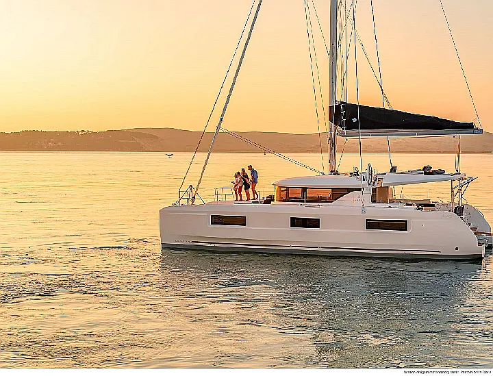 Lagoon 46 (4+1) - 