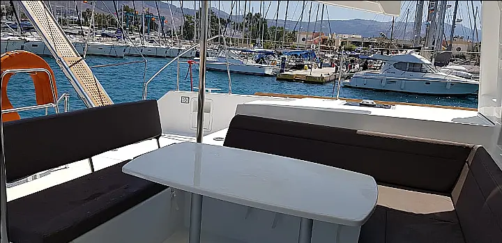 Lagoon 450 Fly - 