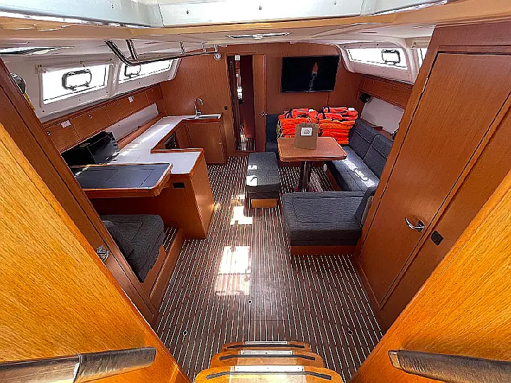 Bavaria Cruiser 51 - 