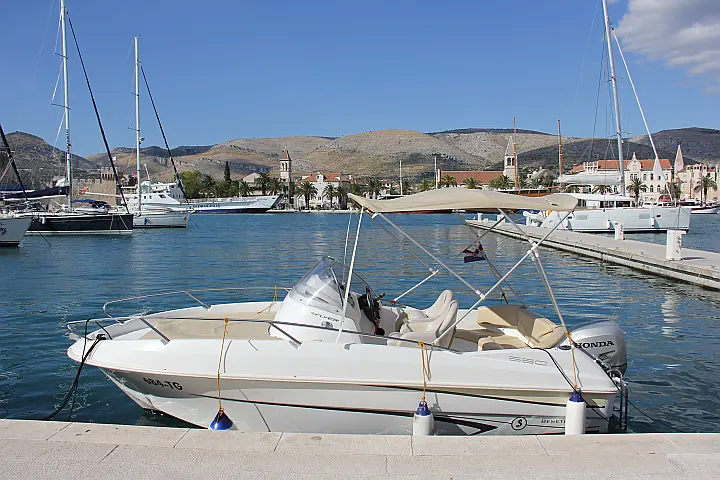 Beneteau Flyer 550 SD - 