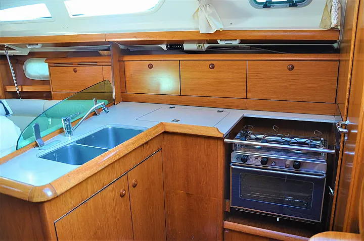 Sun Odyssey 37 - 