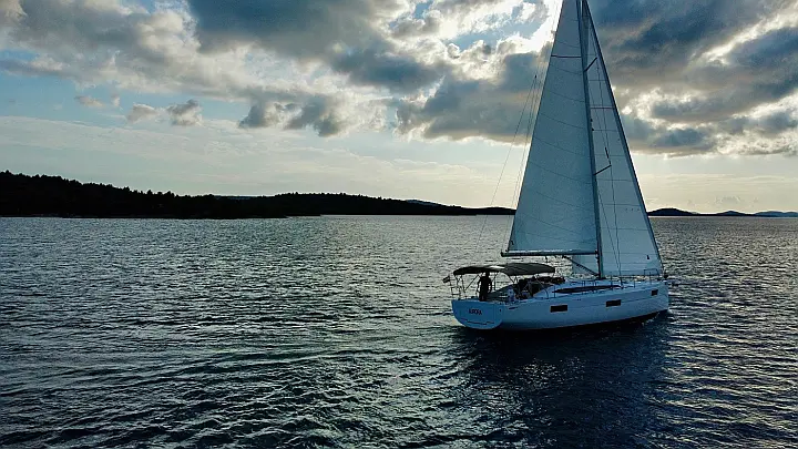 Elan Impression 45 - 