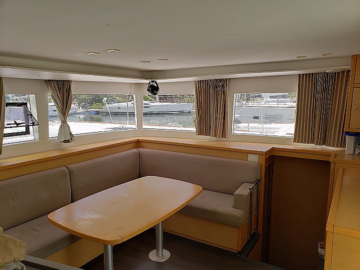 Lagoon 450 SporTop - Salon 1