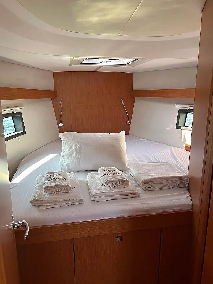 Bavaria C42 - 