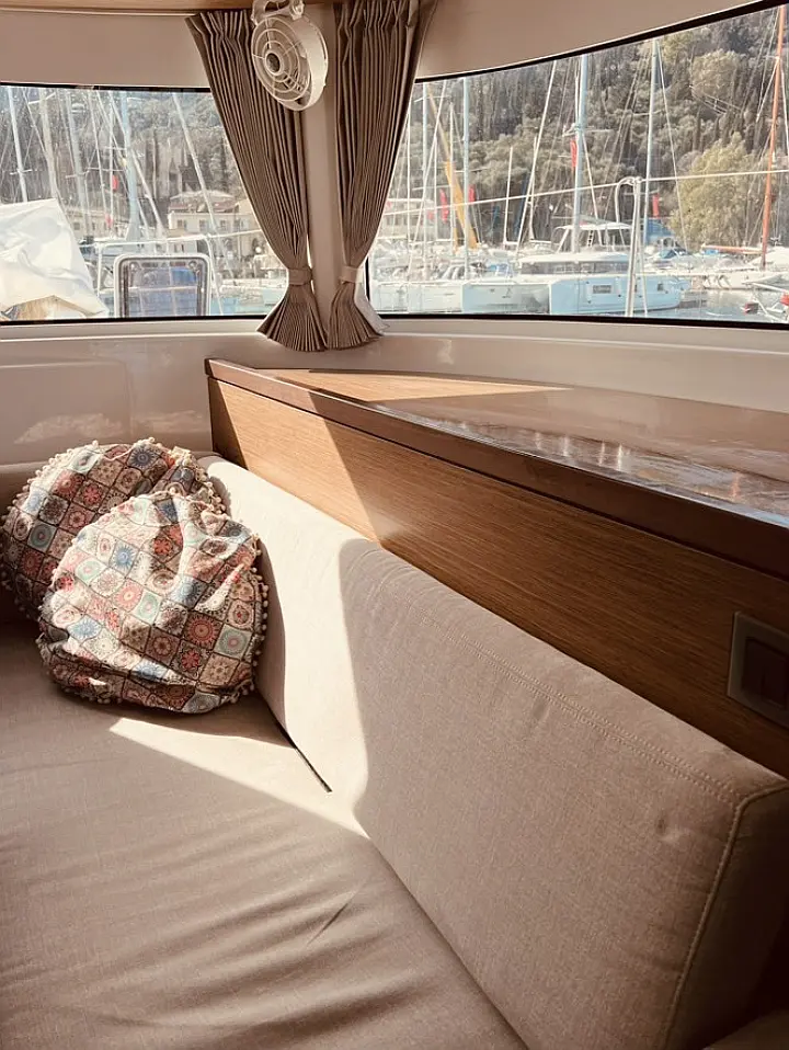 Lagoon 46 - 