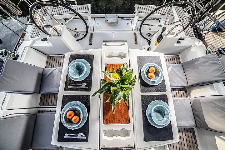 Oceanis 38.1 (3 cab.) - 