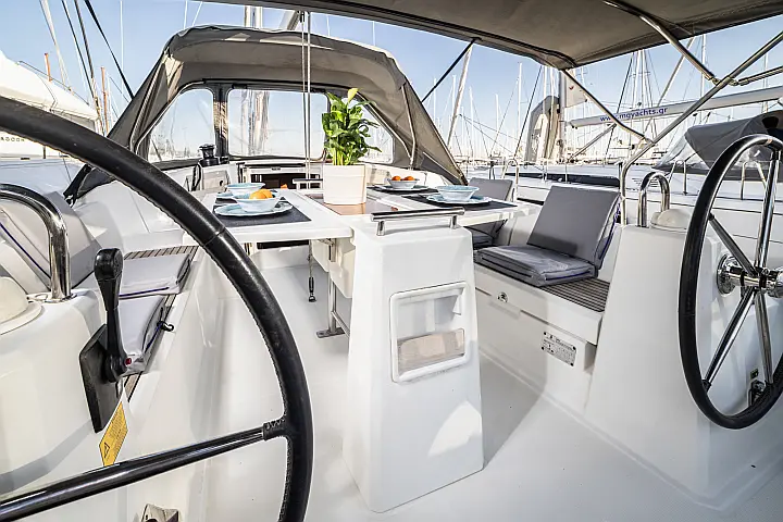 Oceanis 38.1 (3 cab.) - 