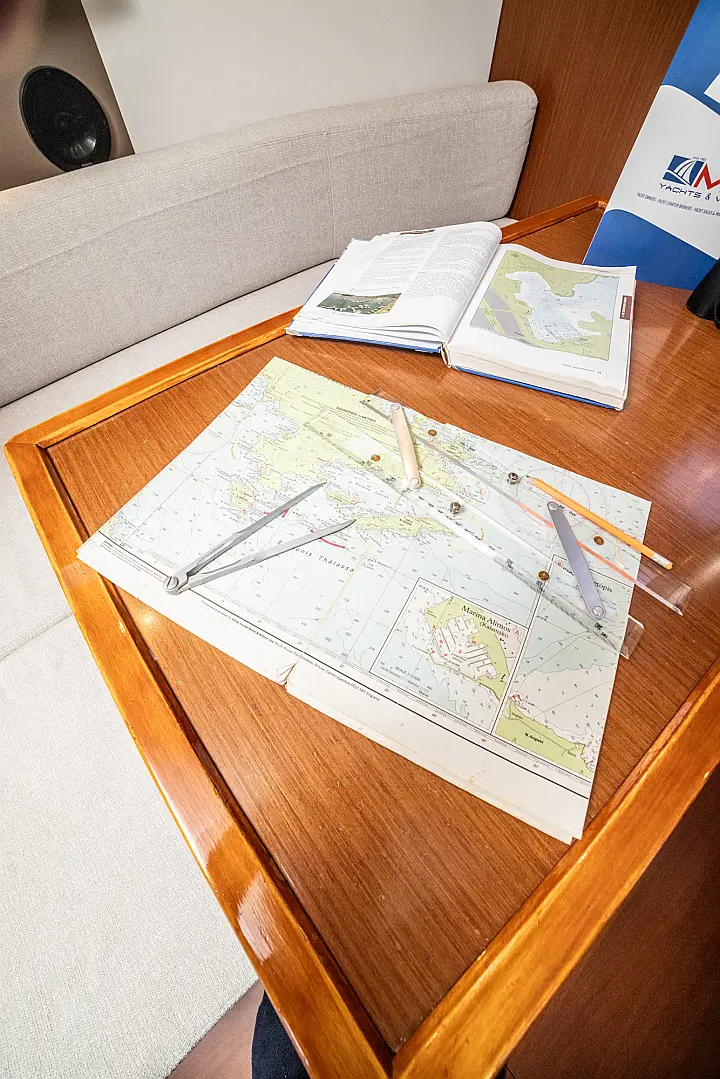 Oceanis 38.1 (3 cab.) - 