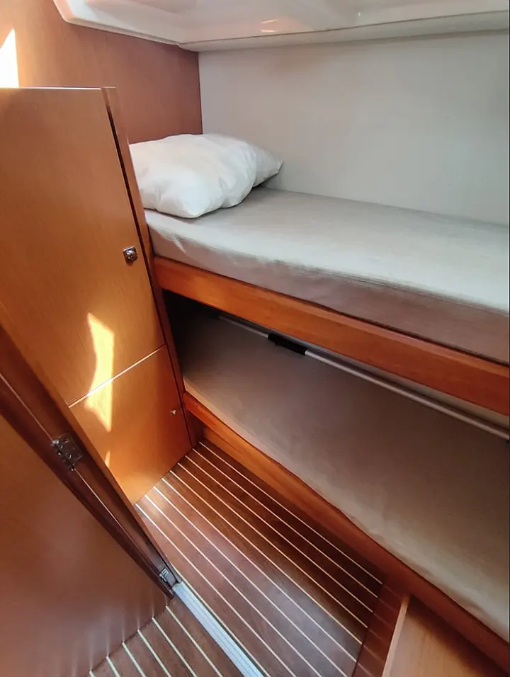 Bavaria C45 (5 cabins) - 