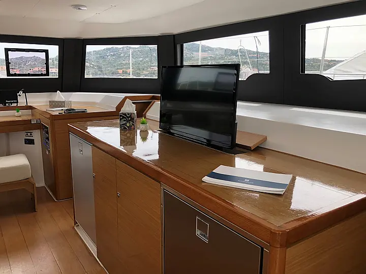 Dufour Catamaran 48 - 